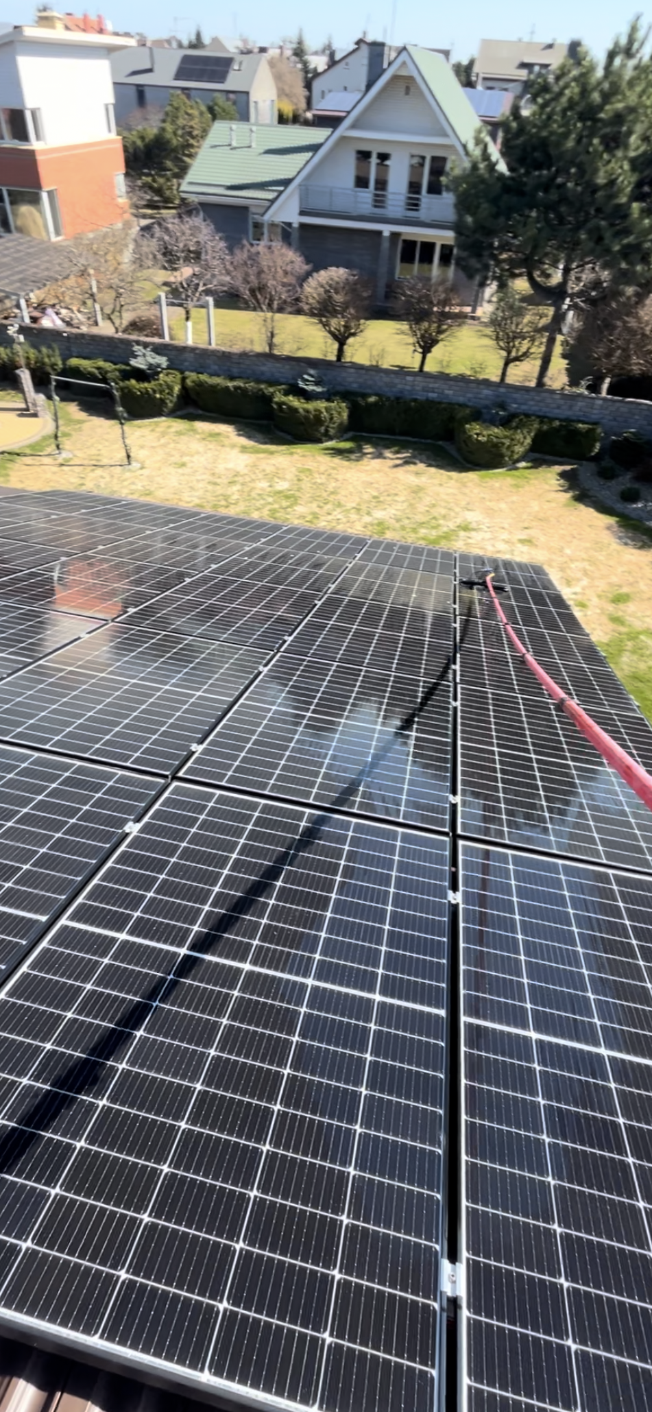 Saulės panelių valymas Ukmergės rajone